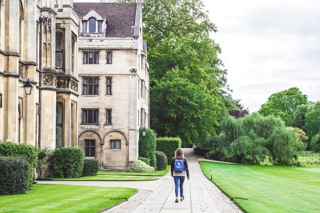 Education & Universities digital signage